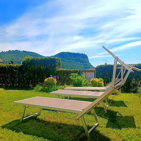 Regina Gardesana Villa Garda (Verona)