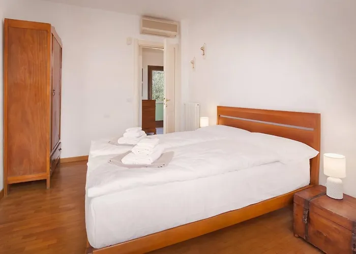 Villa Regina Gardesana Luxury