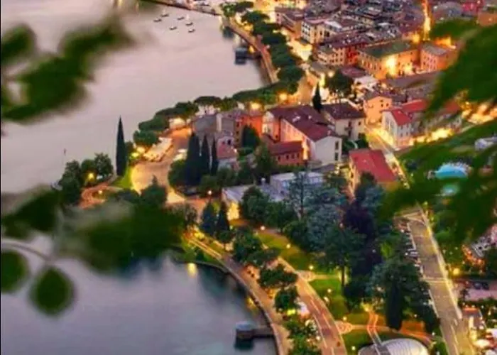 Villa Regina Gardesana Luxury *