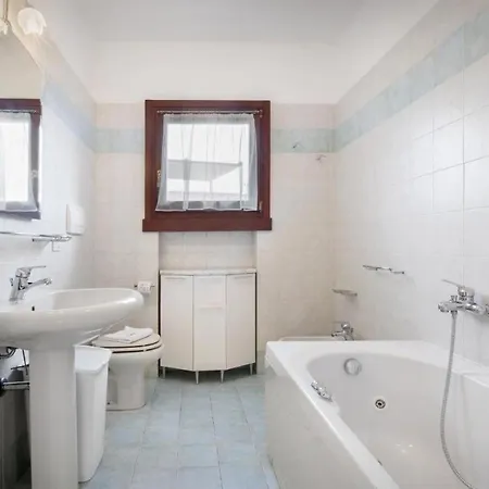 Regina Gardesana Luxury *