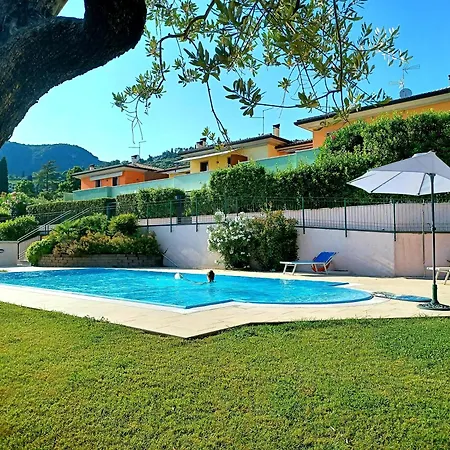 Regina Gardesana Luxury *