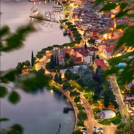 Villa Regina Gardesana Luxury *