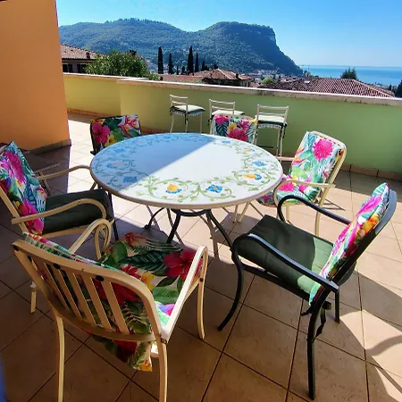 Regina Gardesana Luxury Villa Garda (Verona)